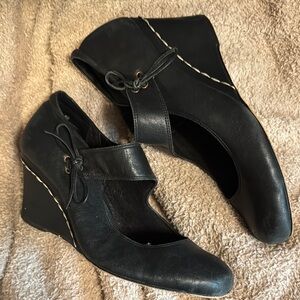 Antia Elegant Black Women's Wedge Shoes — 8 WIDE